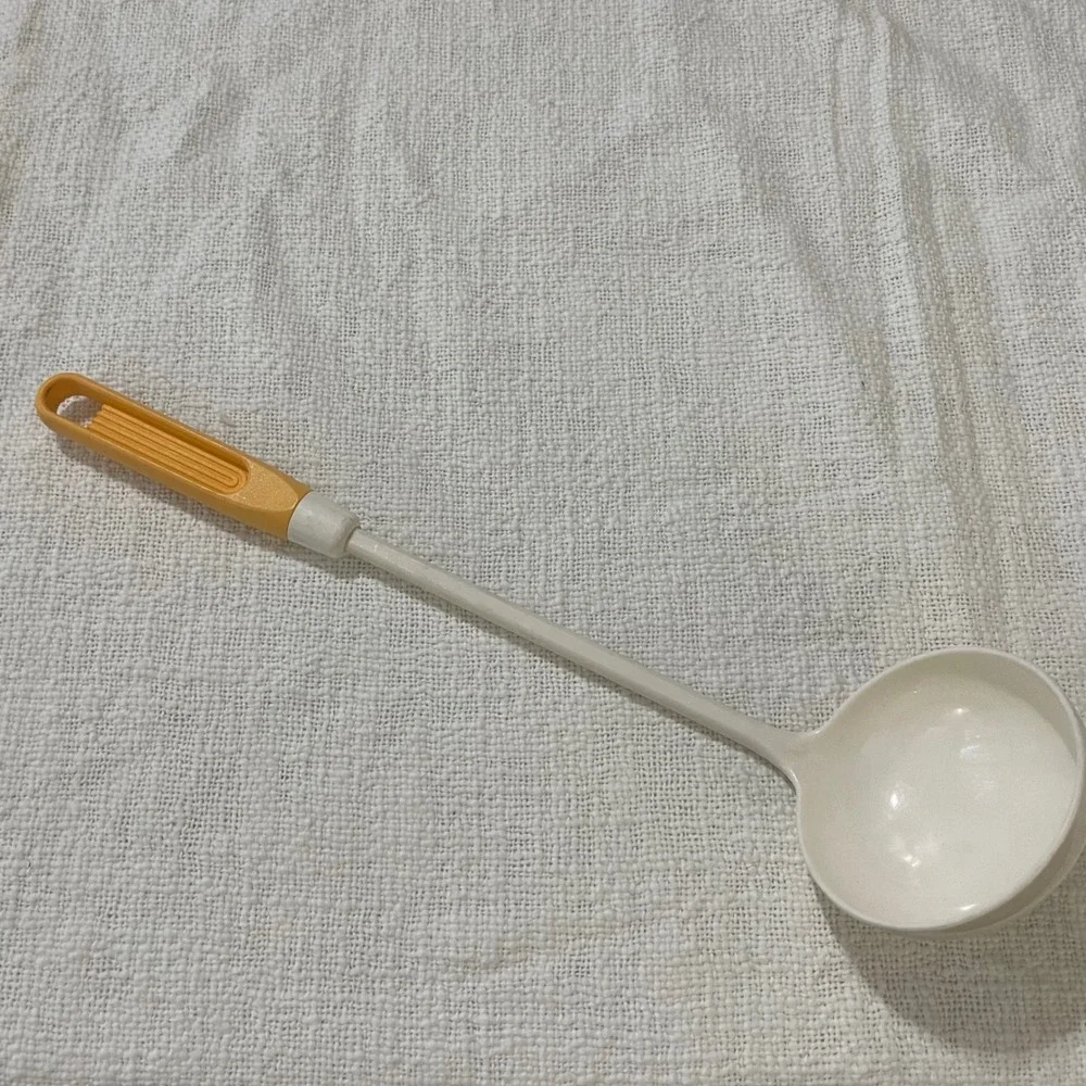 Vintage PPL Italy Soup Ladle Cream White Mustard Yellow Handle Retro Kitchenware